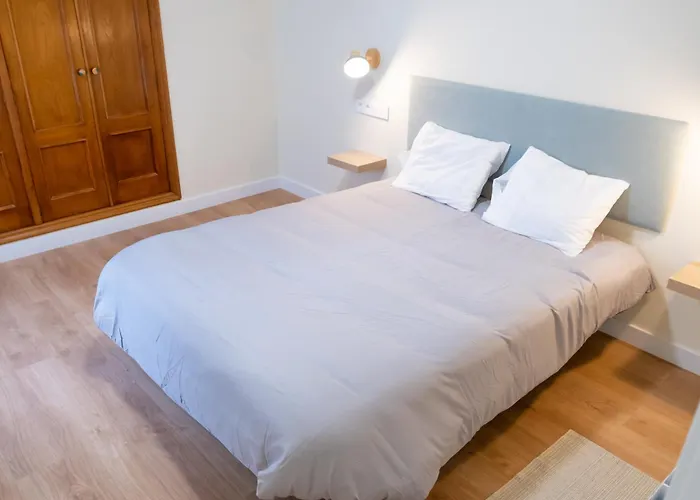 Апартаменти Super Cool Piso En Zona Catedral *